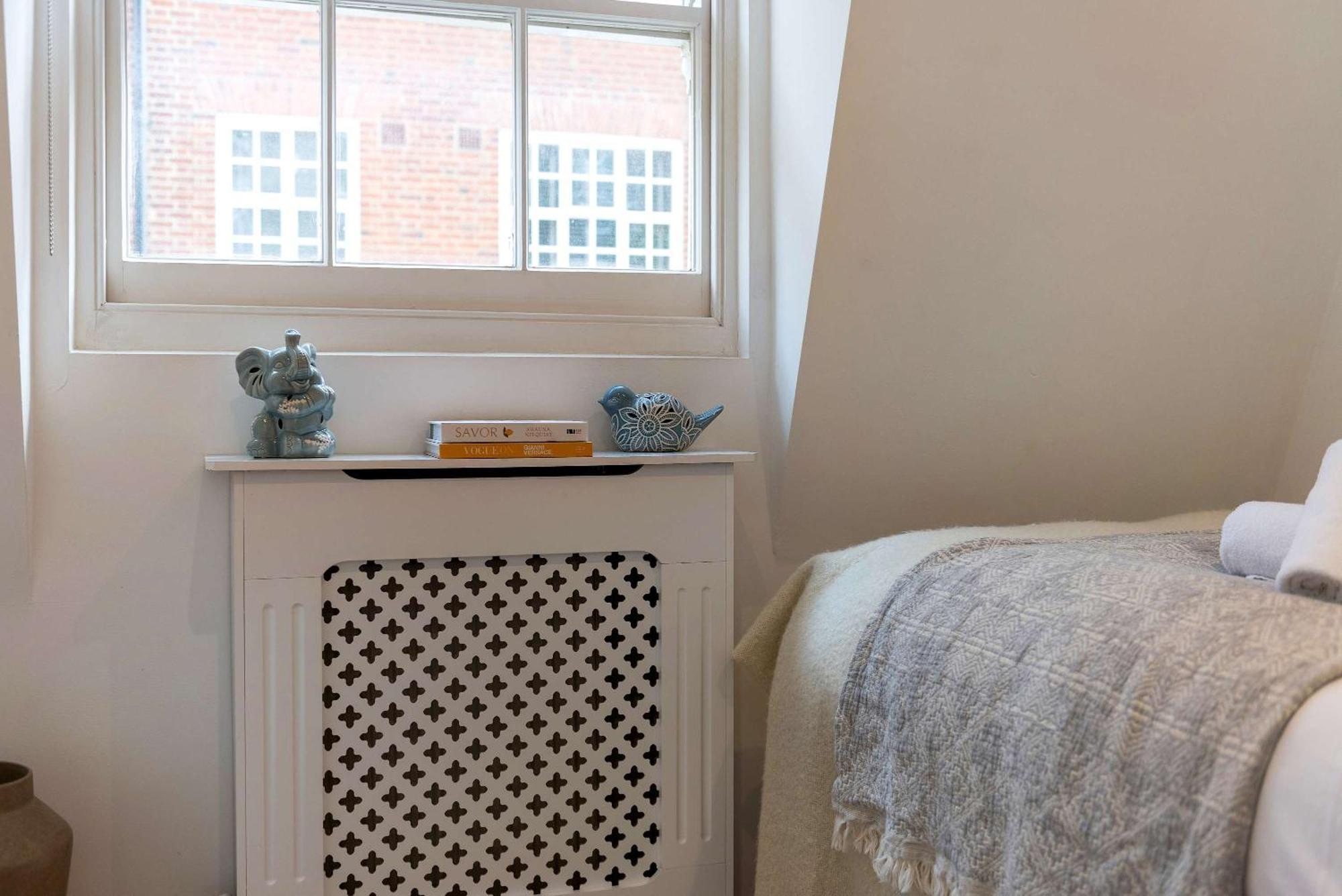 Premium Hyde Park Townhouse By Madestays